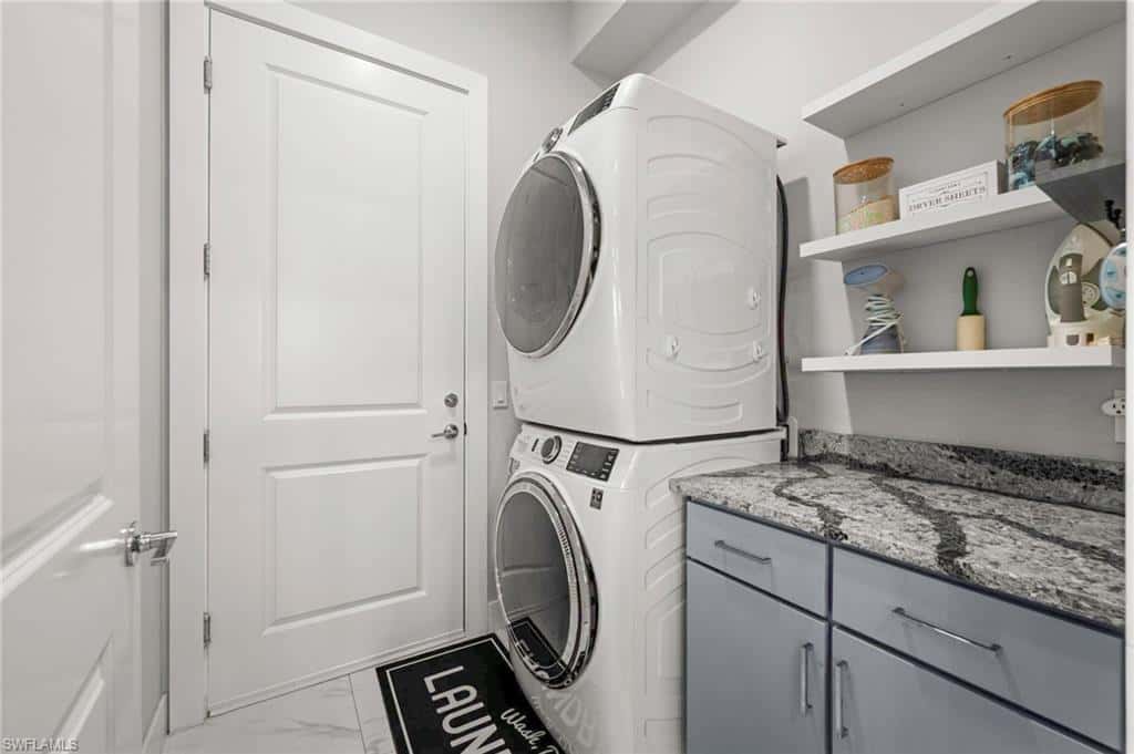 11916 Princess Grace Ct, Cape Coral, photo 35