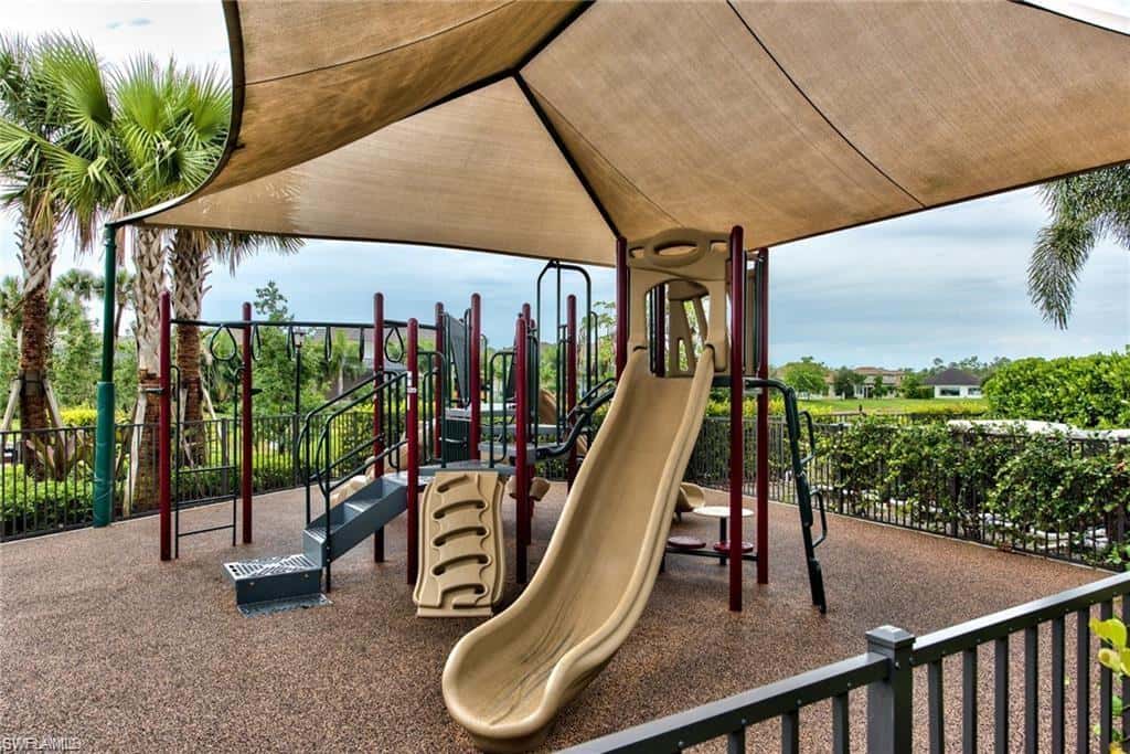 9336 Woodhurst Dr, Naples, photo 32