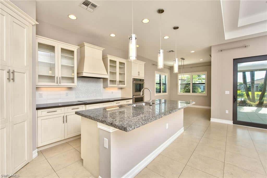9336 Woodhurst Dr, Naples, photo 5