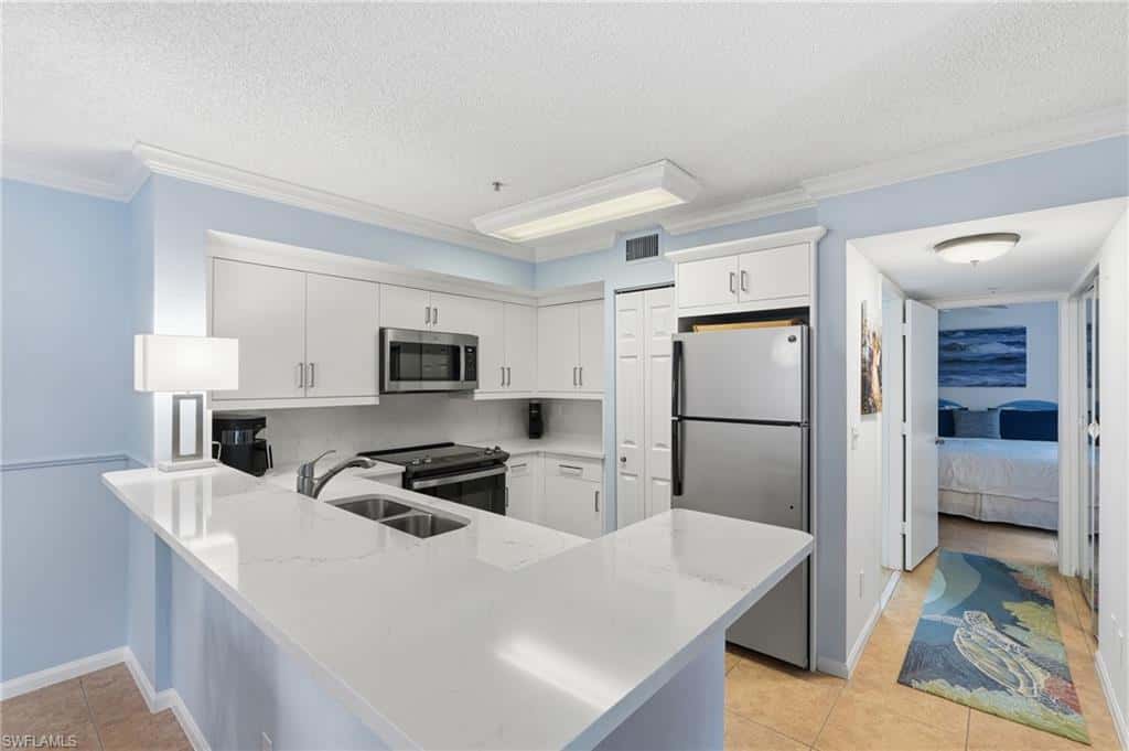 1270 Wildwood Lakes Blvd #208, Naples, photo 6
