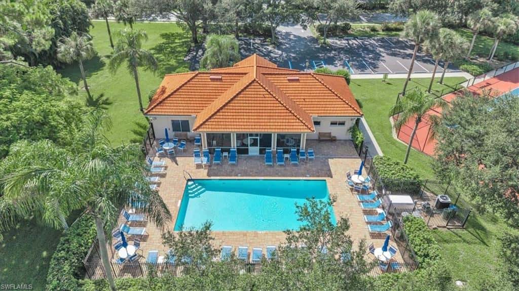 250 Robin Hood Cir #202, Naples, photo 5
