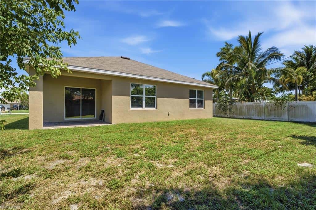 27580 Los Amigos Ln, Bonita Springs, photo 29