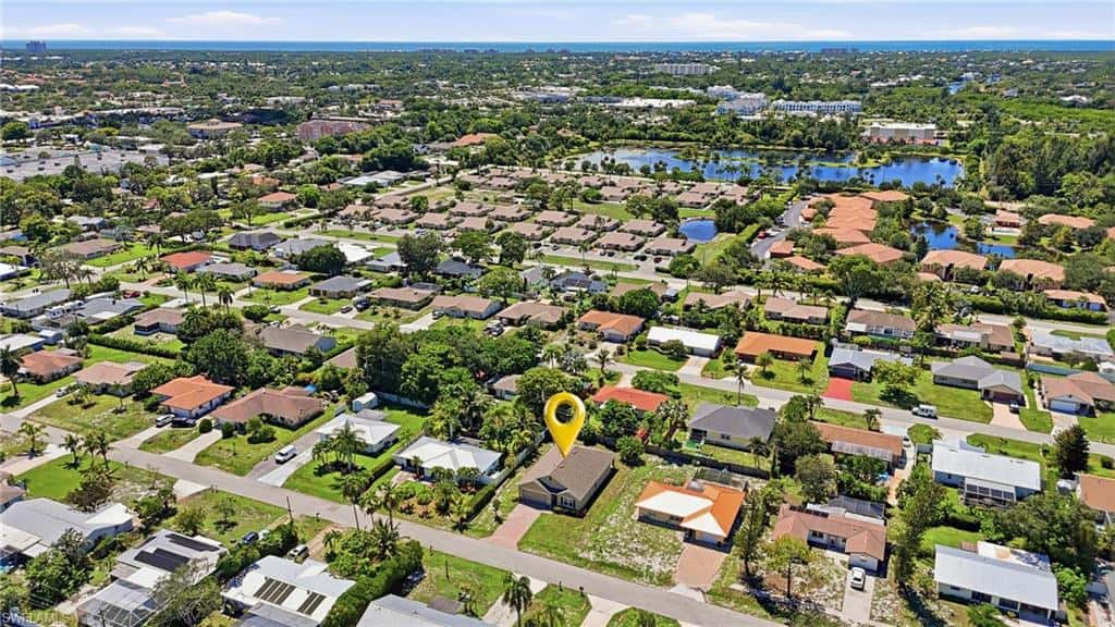 27580 Los Amigos Ln, Bonita Springs, photo 33