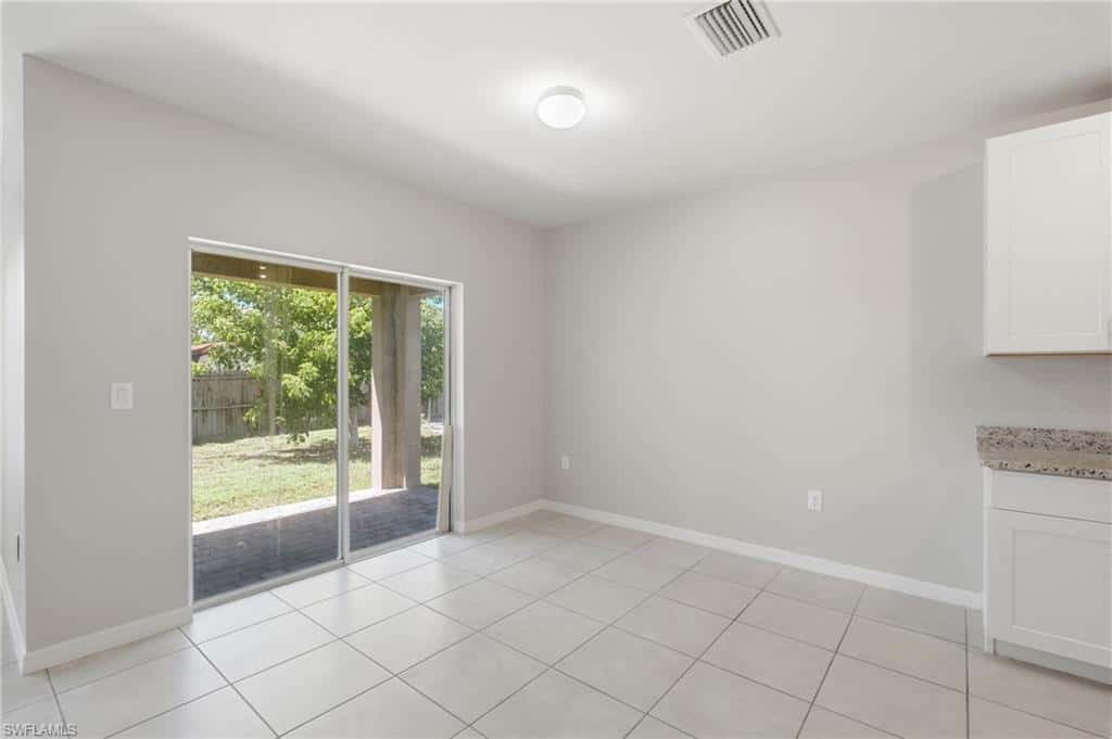 27580 Los Amigos Ln, Bonita Springs, photo 9