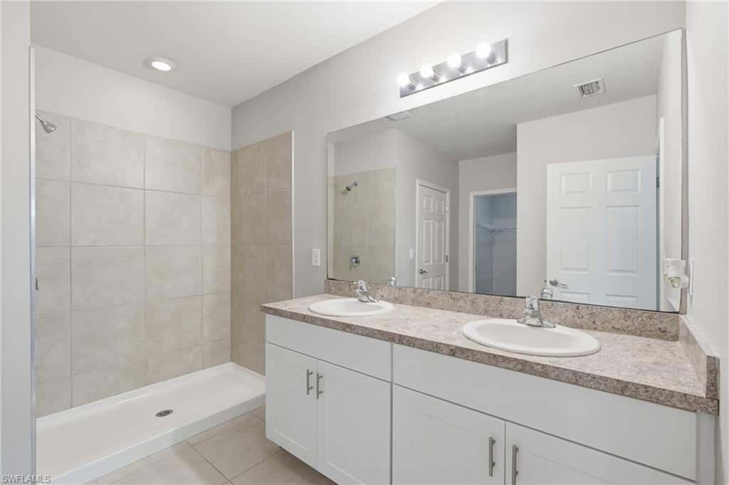 27580 Los Amigos Ln, Bonita Springs, photo 14