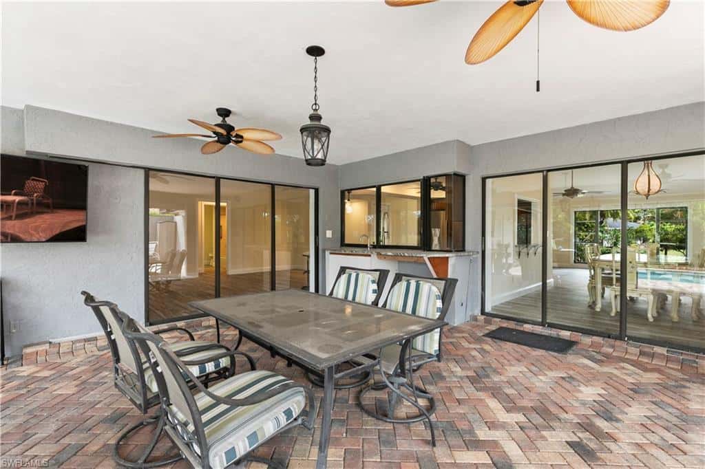 2010 Imperial Golf Course Blvd, Naples, photo 30