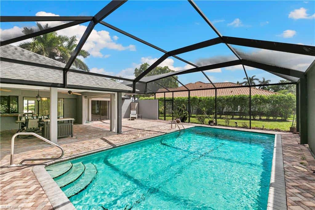 2010 Imperial Golf Course Blvd, Naples, photo 34