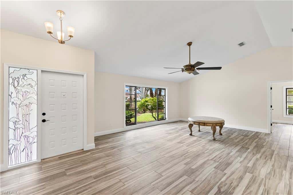 2010 Imperial Golf Course Blvd, Naples, photo 8