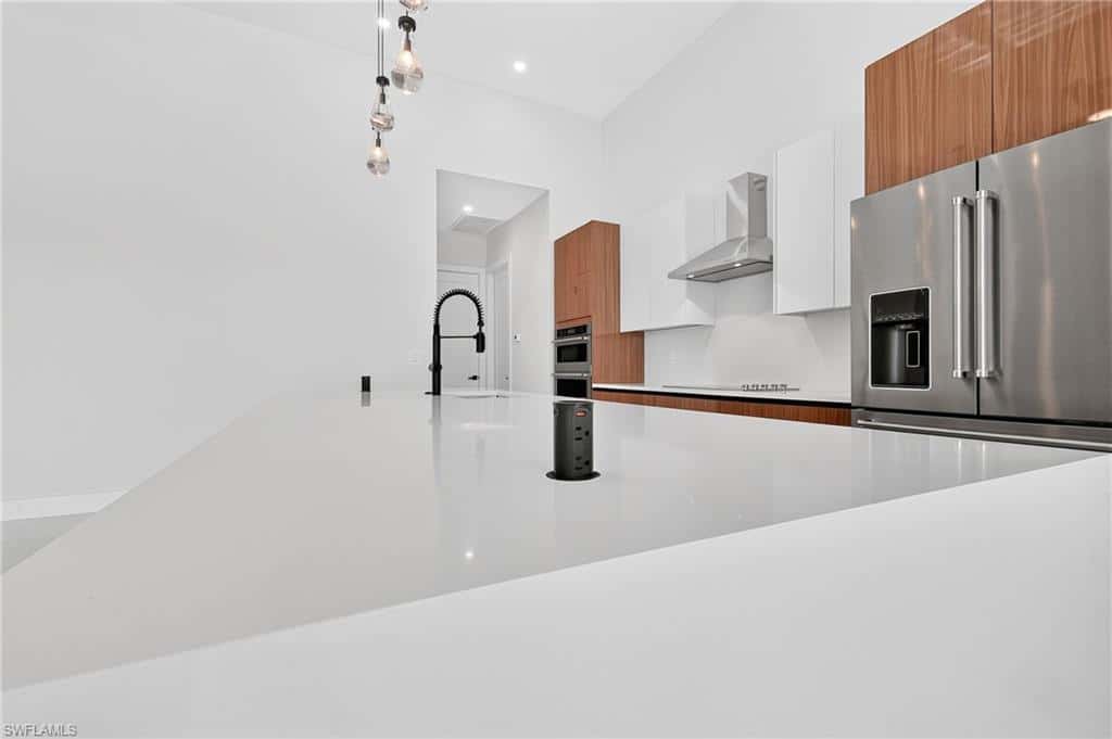 2525 Surfside Blvd, Cape Coral, photo 9
