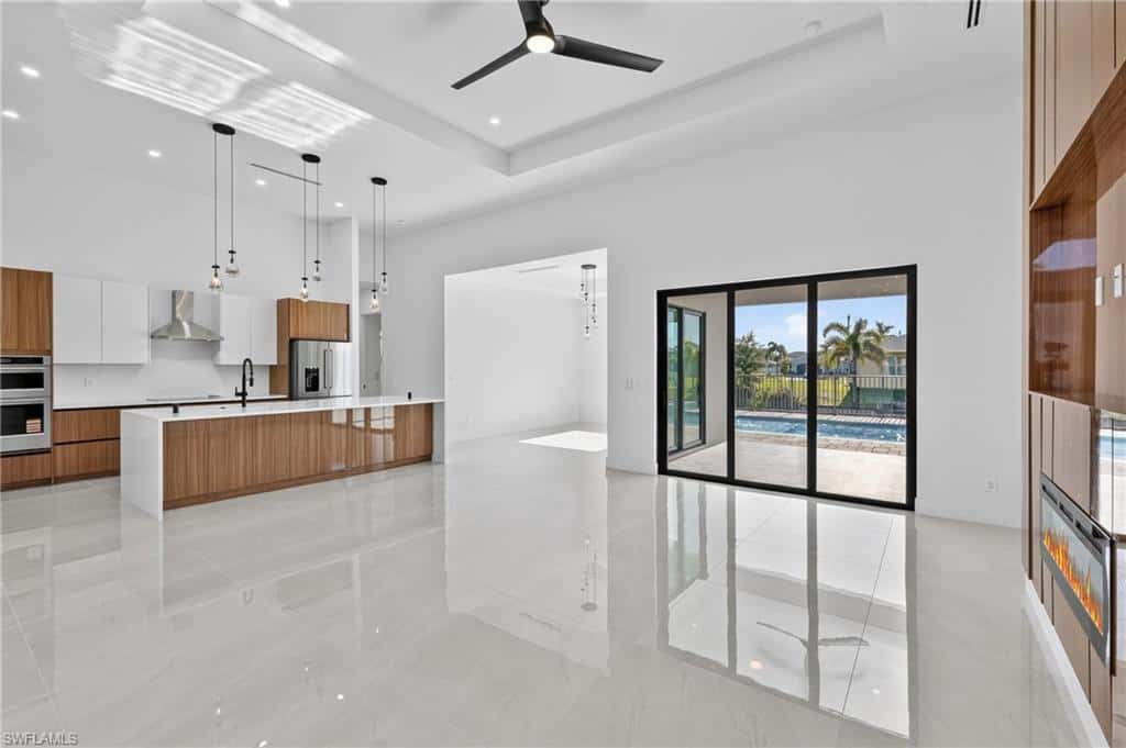 2525 Surfside Blvd, Cape Coral, photo 4