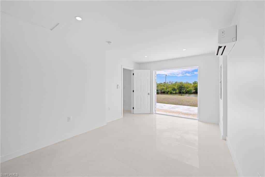 12065 Boat Shell Dr, Matlacha Isles, photo 11