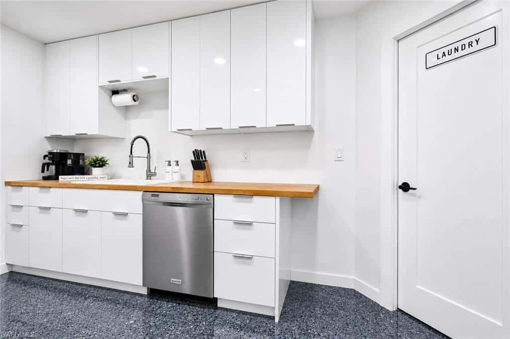 988 Blvd Of The Arts #109, Sarasota, photo 17