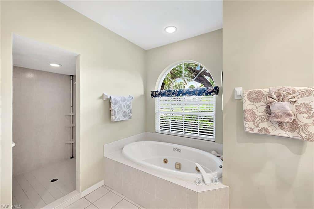 3490 Wild Indigo Ln, Bonita Springs, photo 13