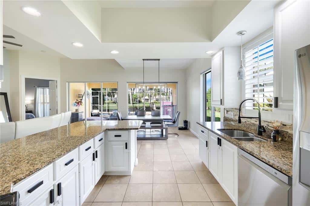 28032 Eagle Ray Ct, Bonita Springs, photo 9