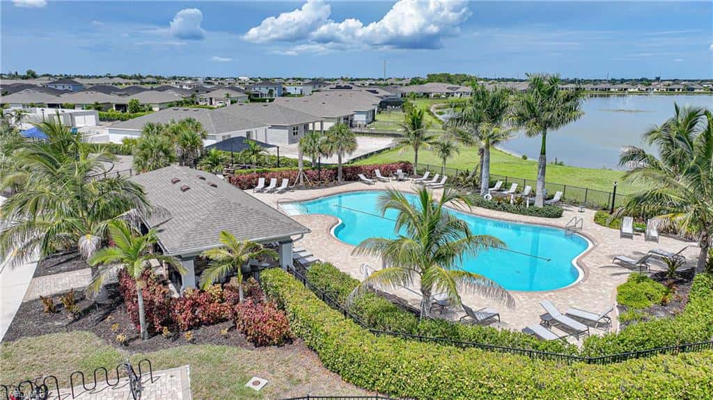 719 Heather Lake Ave, Cape Coral, photo 47