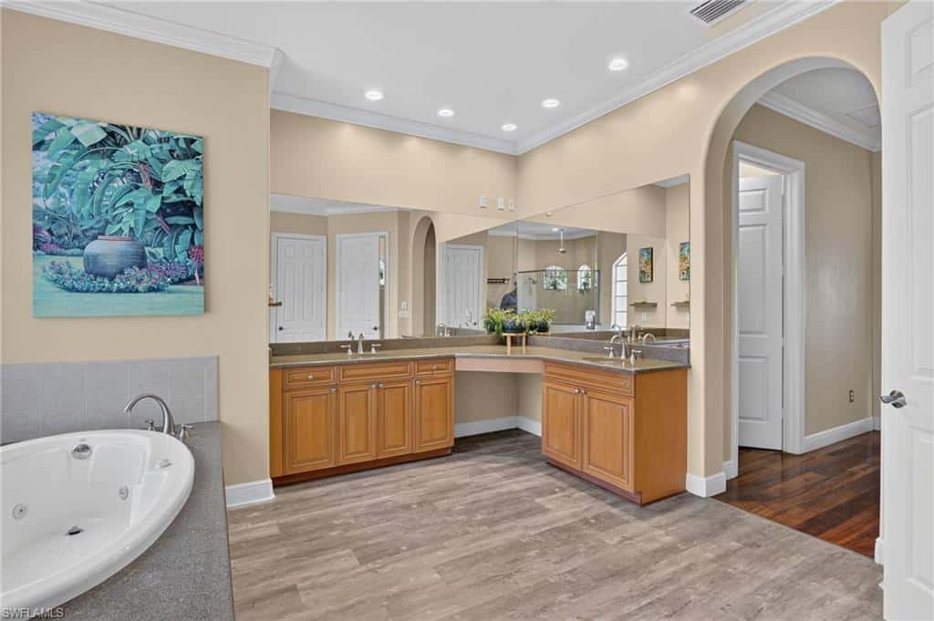 5771 Dogwood Way, Naples, photo 16