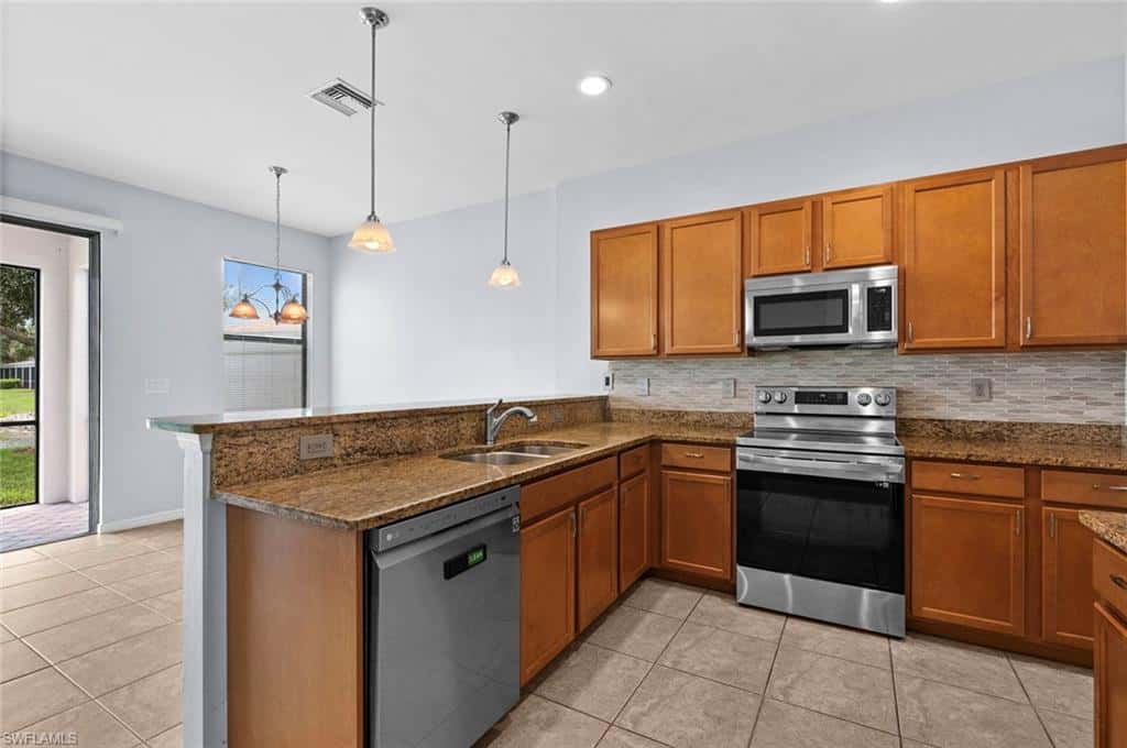 14796 Sutherland Ave #421, Naples, photo 19