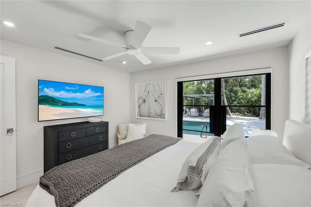 1095 Sandpiper St, Naples, photo 31