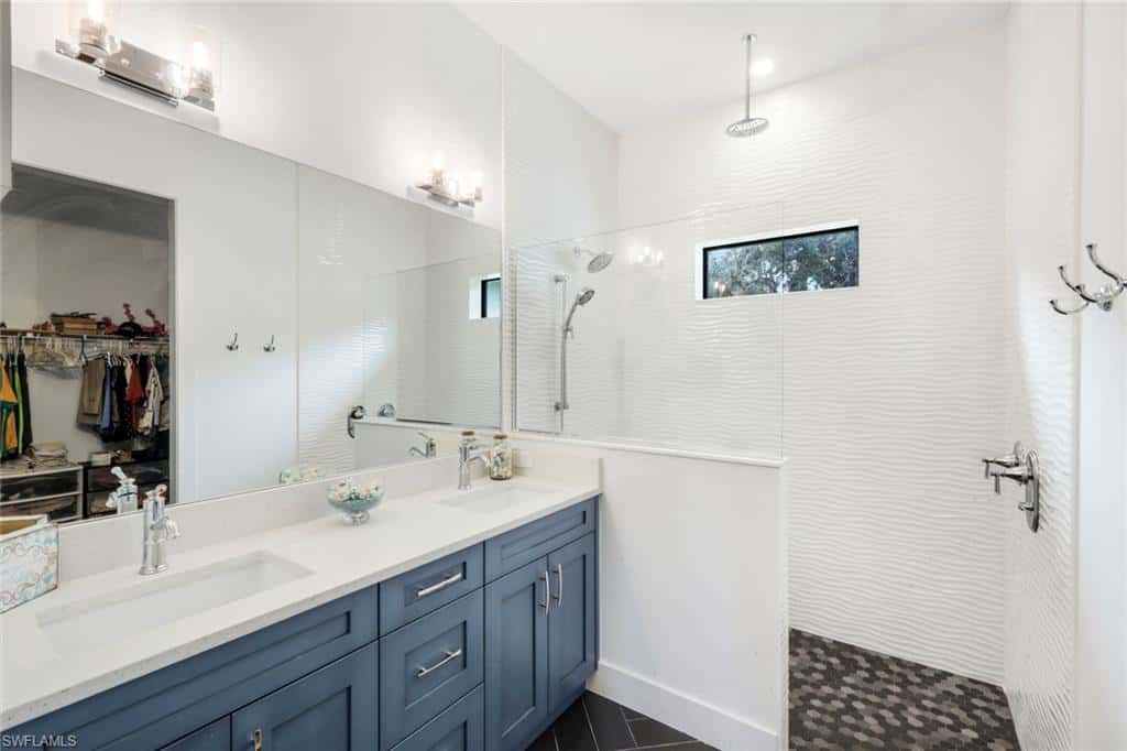 628 Harbor Dr, Labelle, photo 22