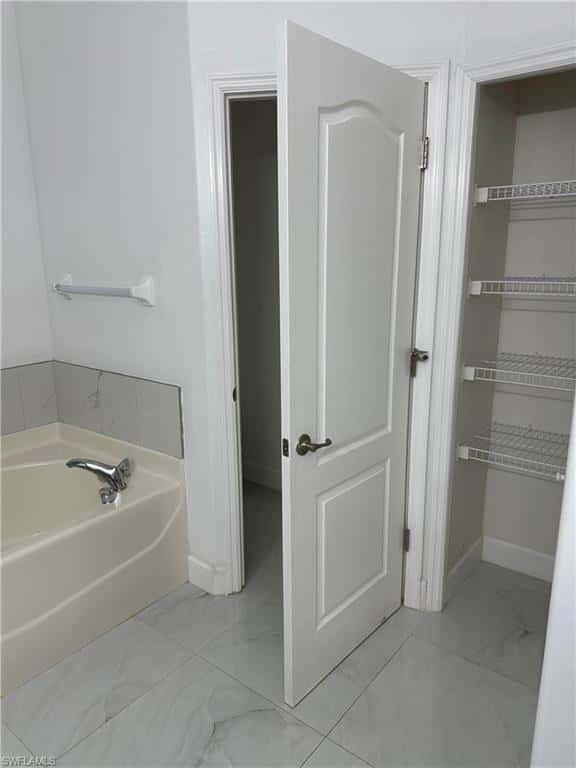 9561 Blue Stone Cir, Fort Myers, photo 17