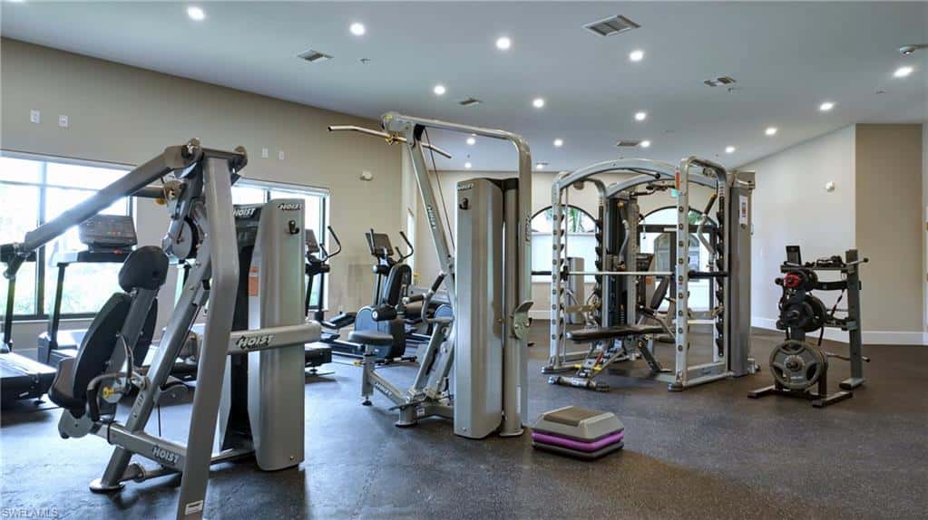 8871 Biella Ct, Estero, photo 39