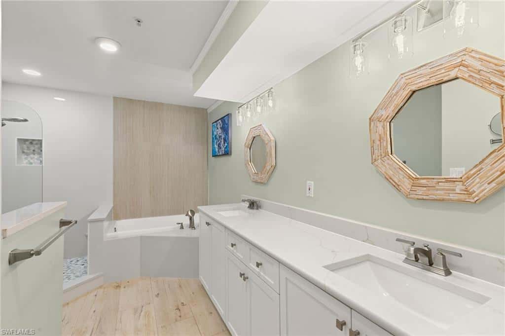 201 Vintage Bay Dr #2, Marco Island, photo 17