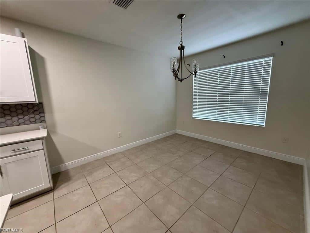 635 6th Pl, Cape Coral, photo 5