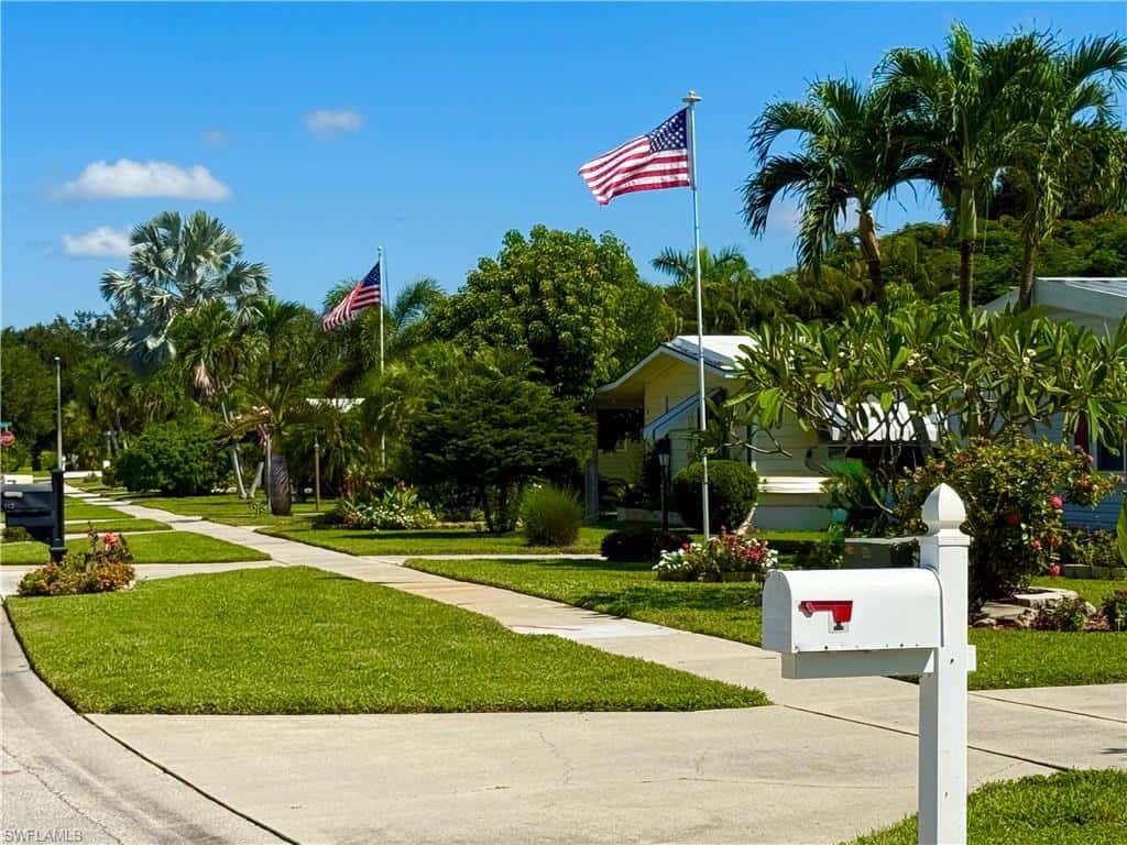 115 Calais Ct, Naples, photo 30