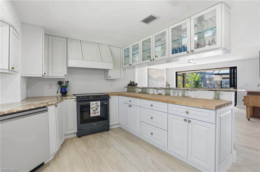 120 Albatross St, Fort Myers Beach, photo 16
