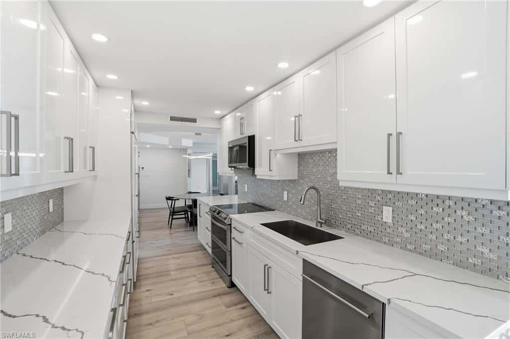 4001 Gulf Shore Blvd #1407, Naples, photo 16