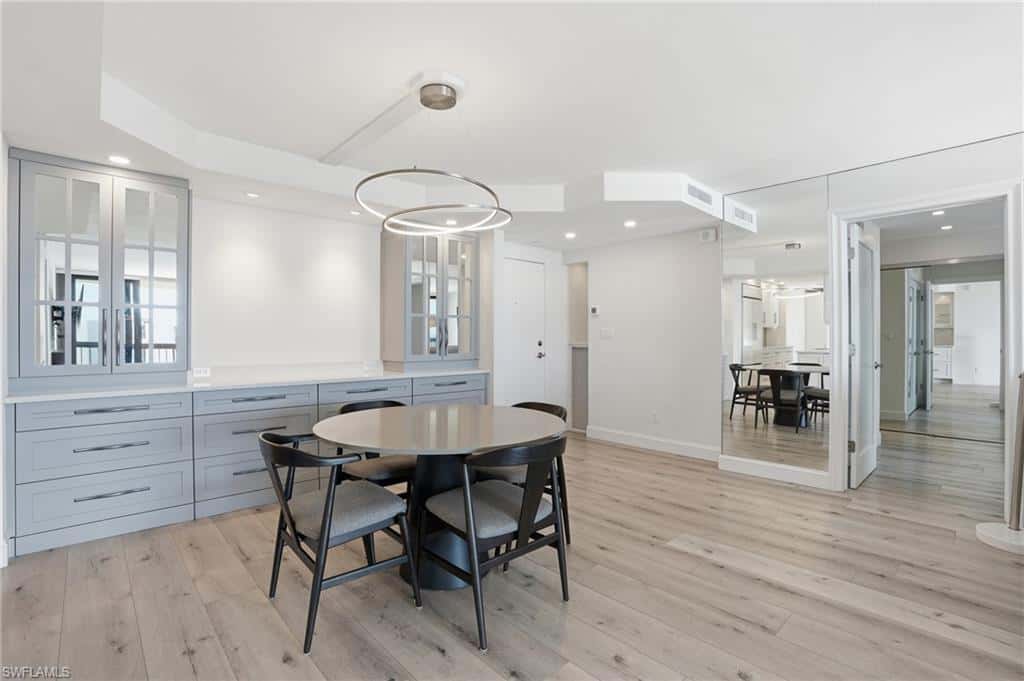 4001 Gulf Shore Blvd #1407, Naples, photo 12