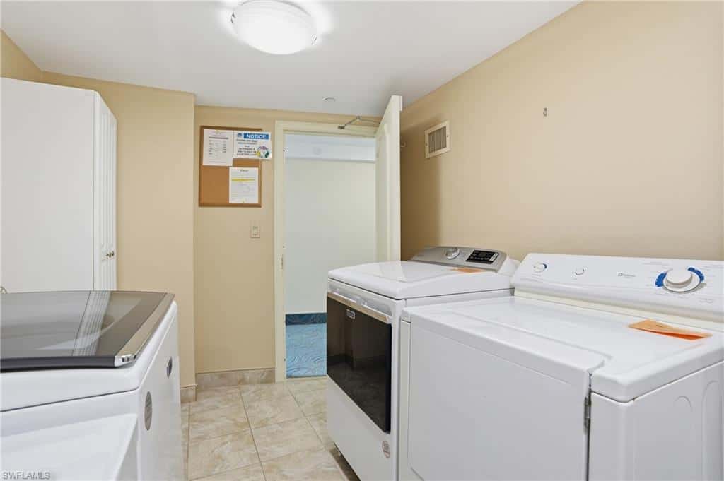 4001 Gulf Shore Blvd #1407, Naples, photo 40