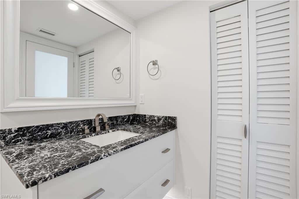 4001 Gulf Shore Blvd #1407, Naples, photo 29