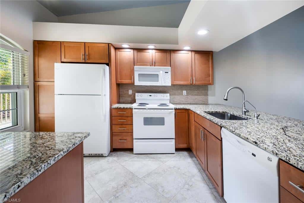 242 Newport Dr #509, Naples, photo 6