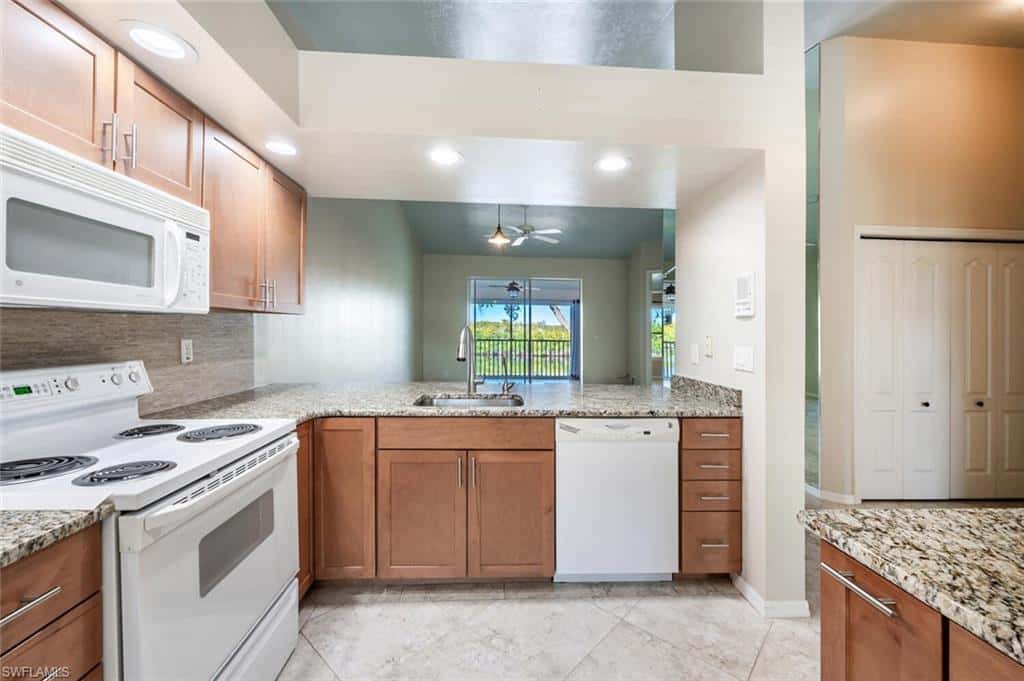 242 Newport Dr #509, Naples, photo 8