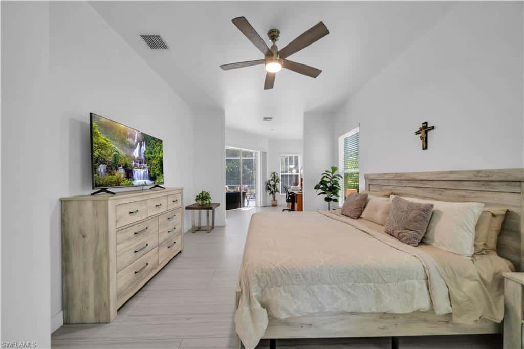 11142 Lakeland Cir, Fort Myers, photo 12