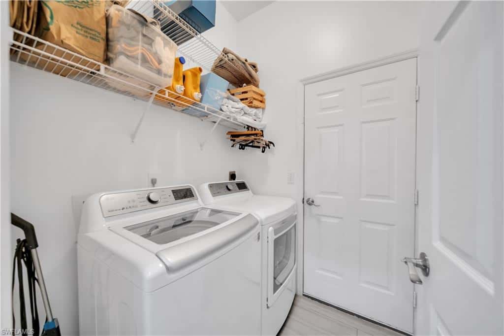 11142 Lakeland Cir, Fort Myers, photo 32