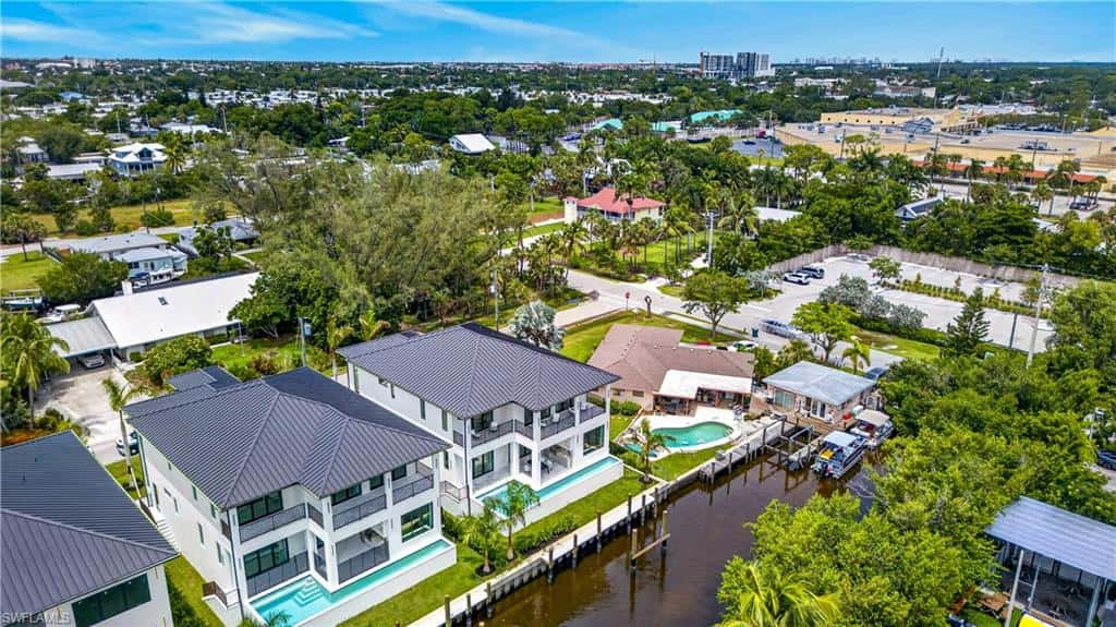 2949 Cypress St, Naples, photo 46