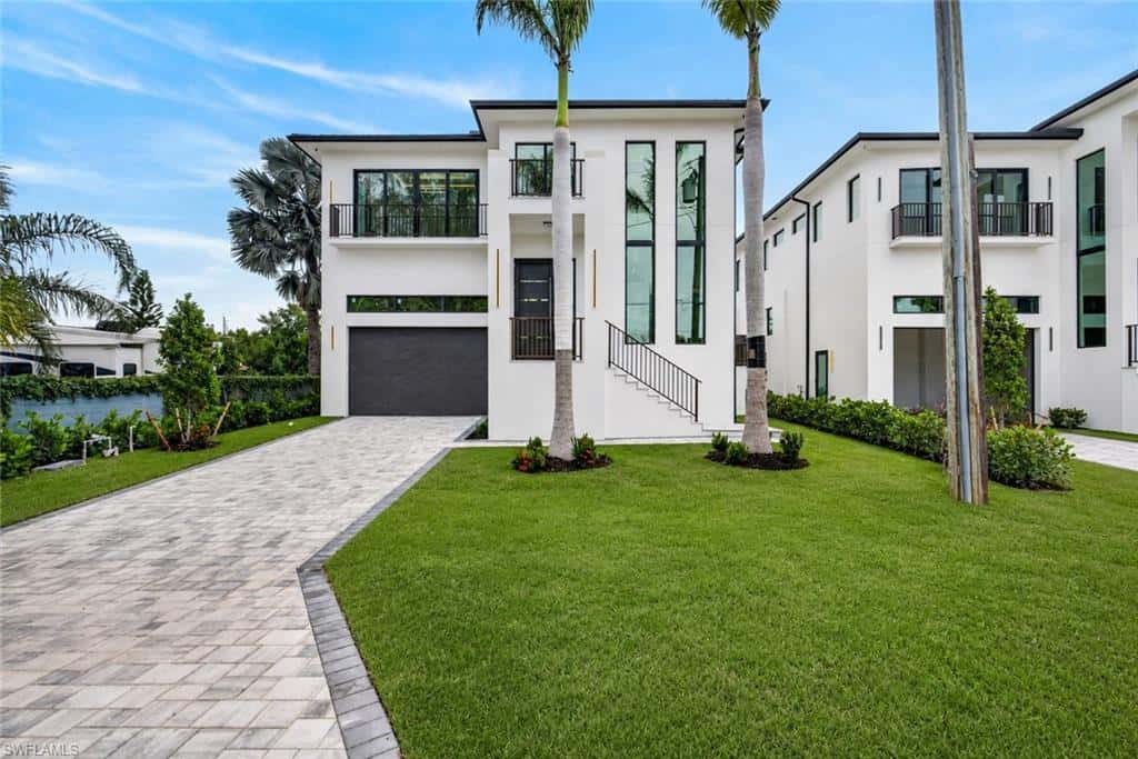 2949 Cypress St, Naples, photo 47