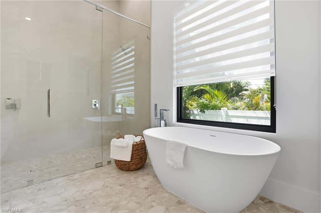 1150 8th Ter, Naples, photo 32