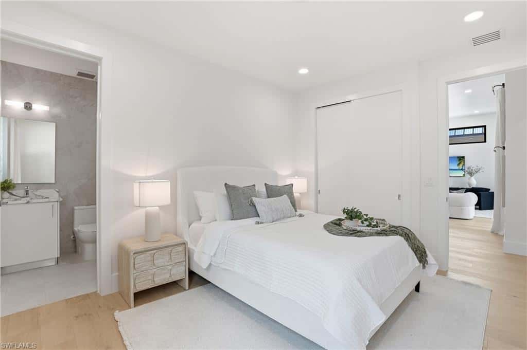1150 8th Ter, Naples, photo 33