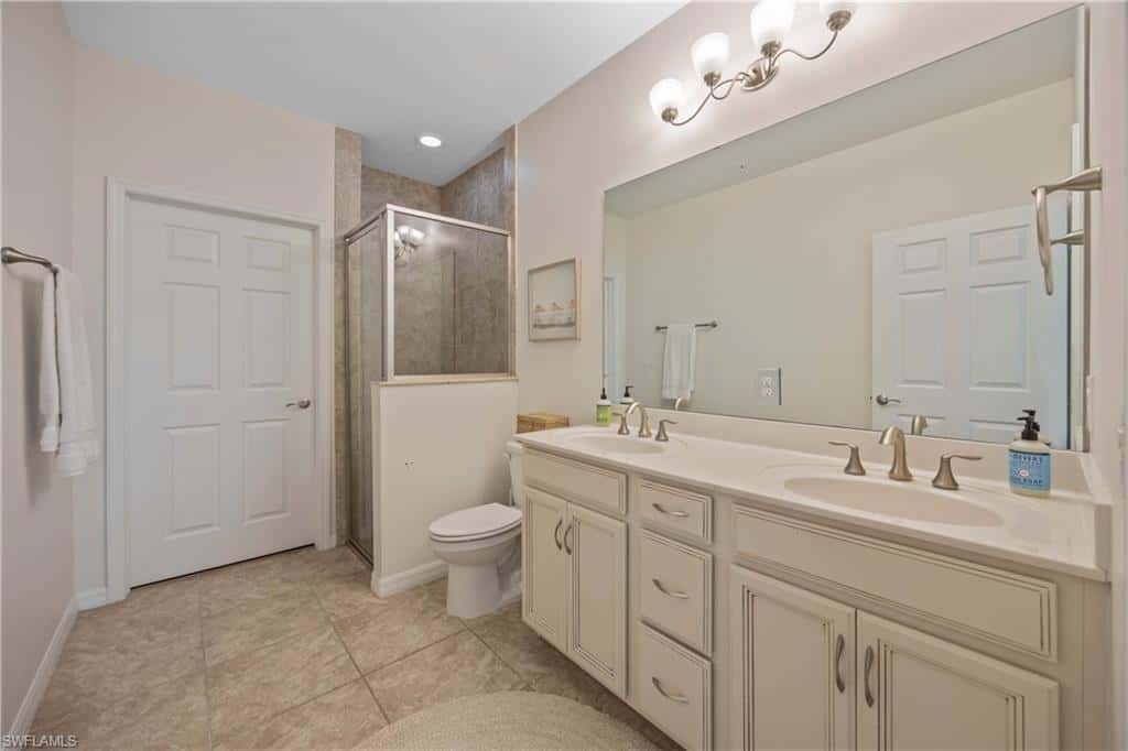 26111 Palace Ln #102, Bonita Springs, photo 9