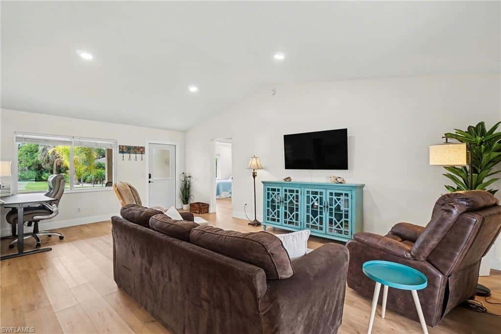4618 Sierra Ln, Bonita Springs, photo 5