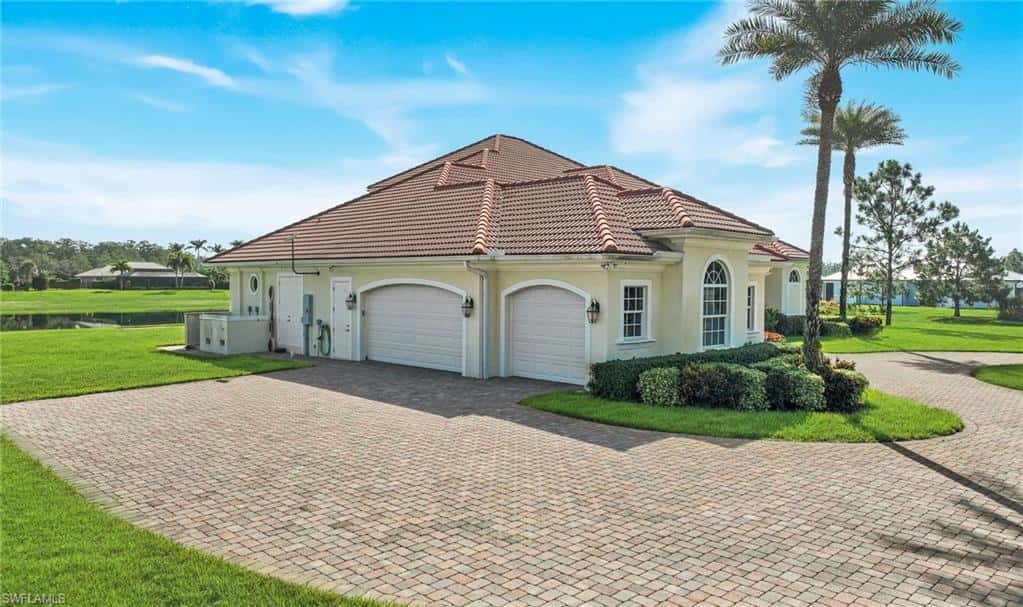 20301 Barefoot Ski Blvd, Estero, photo 40