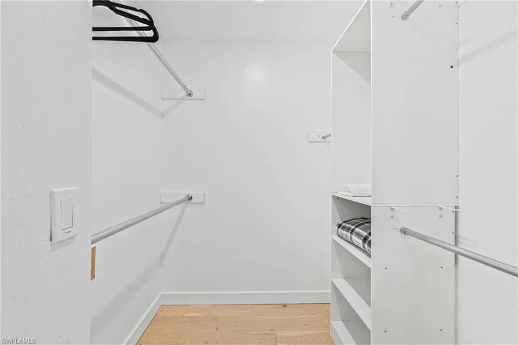 6031 Dogwood Way, Naples, photo 26