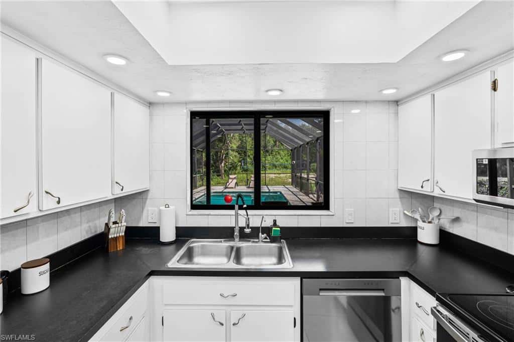 6031 Dogwood Way, Naples, photo 22