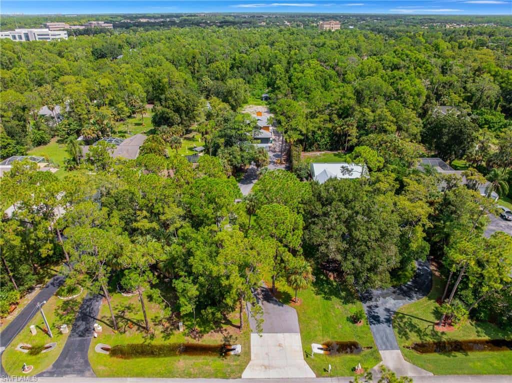 6031 Dogwood Way, Naples, photo 41