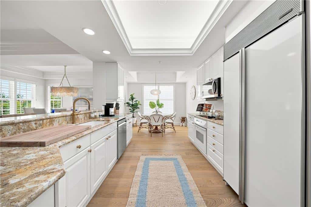 411 6th St #301, Naples, photo 5