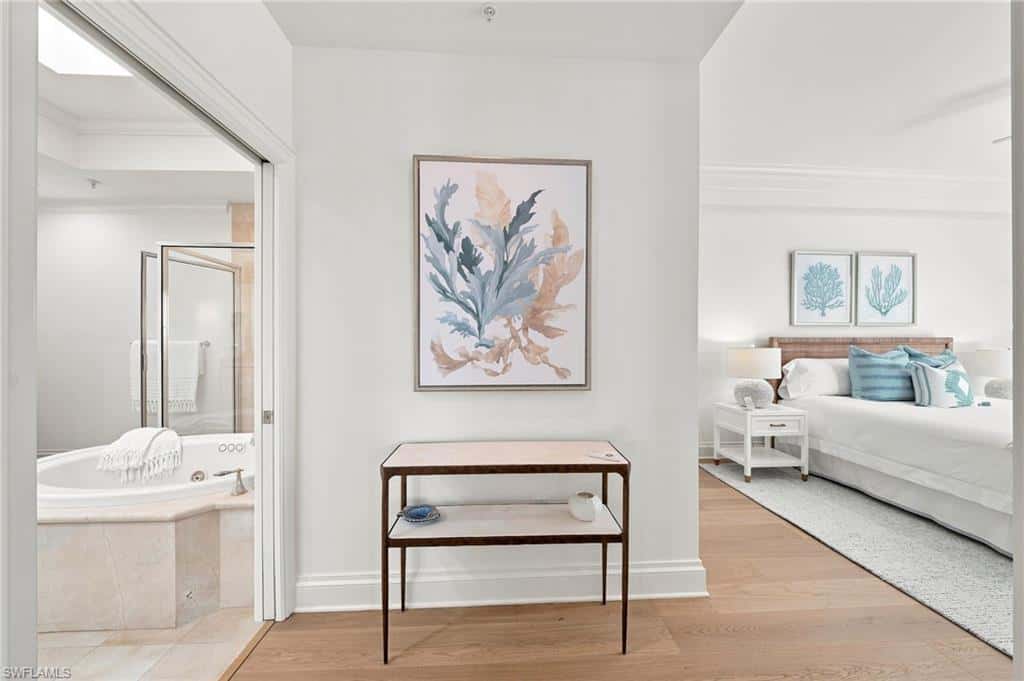 411 6th St #301, Naples, photo 14
