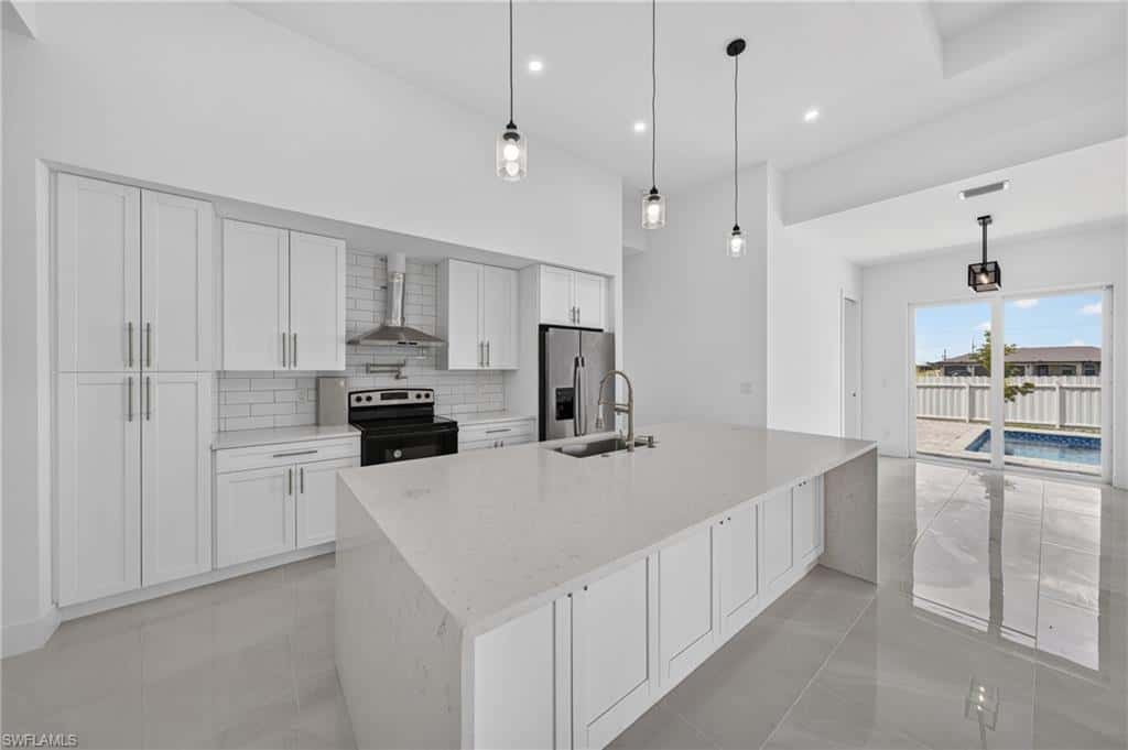 4313 34th Ter, Cape Coral, photo 6
